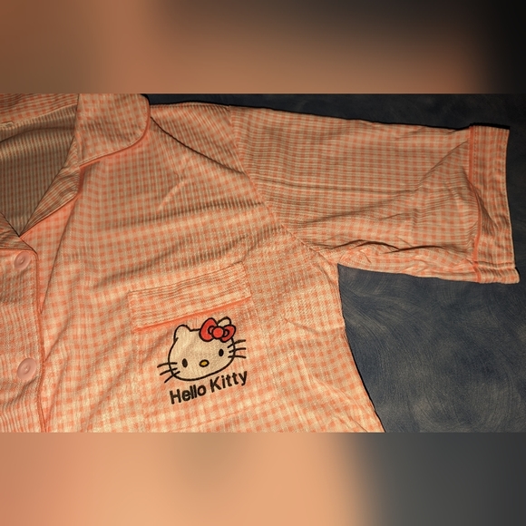 🆕Hello Kitty Miniso Gingham Short PJ's - Picture 7 of 9